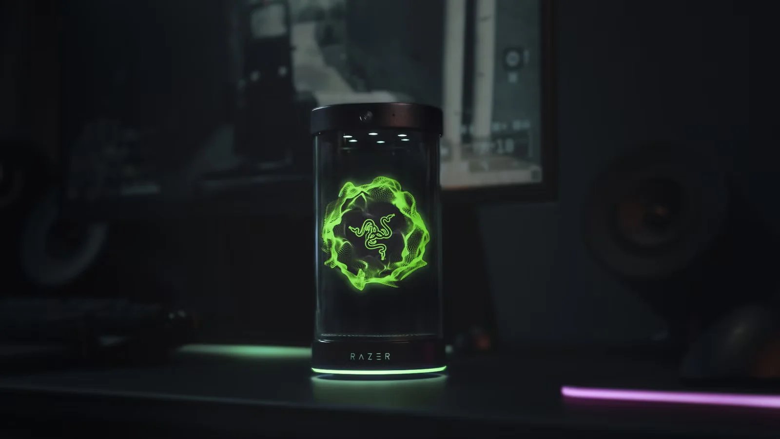 صورة مميزة: الإنترنت يكره رفيق Razer الفظيع الذي يعمل بالذكاء الاصطناعي، ولكن لجميع الأسباب الخاطئة