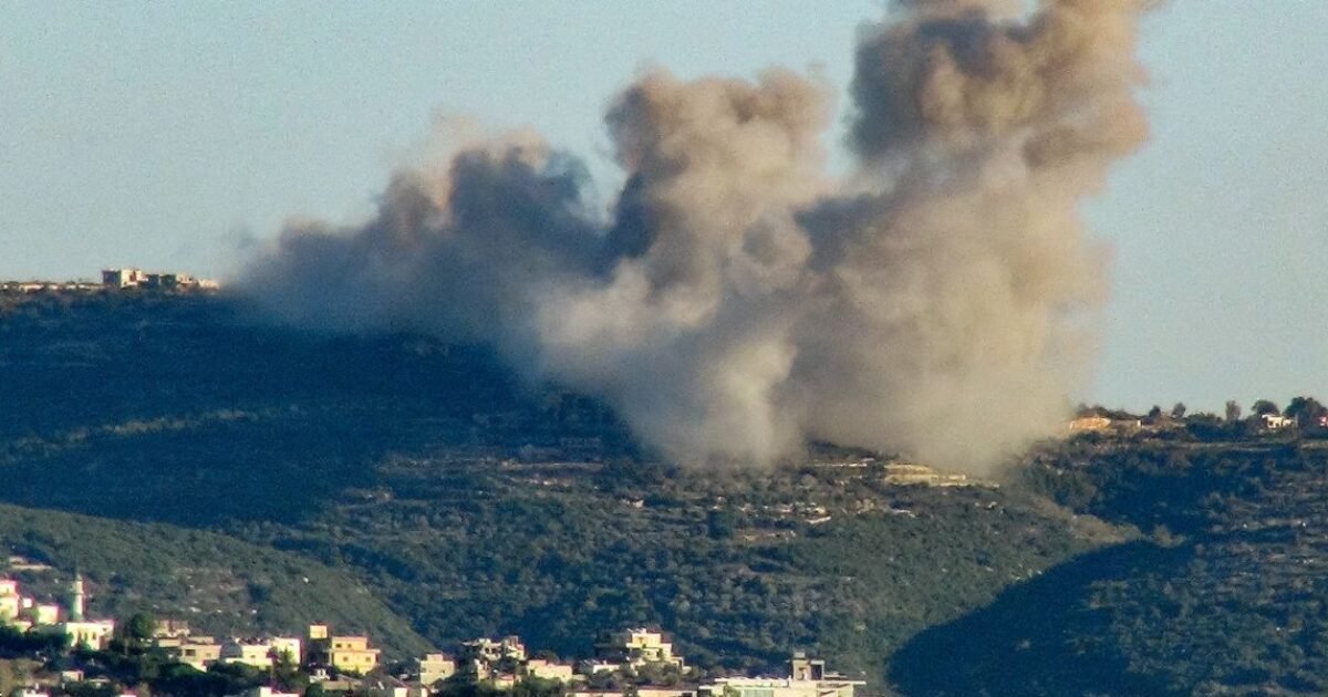 انهيار جزء من جبل القنطرة بعد تفجيرات، وفق الوكالة الوطنية للإعلام