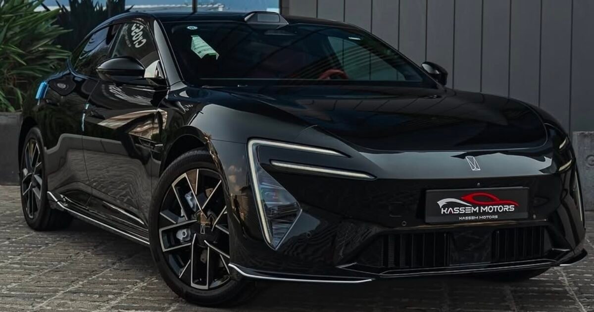 Kassem Motors ضبية: كاديلاك ورينج روفر ومرسيدس على إنستغرام