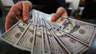 الدولار يرتفع والأسواق تترقب أول رفع للفائدة الأميركية منذ أكثر من عامين