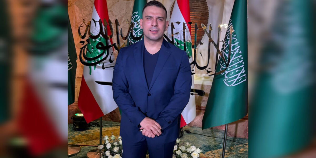 بعد إنجازاته الأمنية.. النقيب فراس عويدات يشارك في احتفال السفارة السعودية.