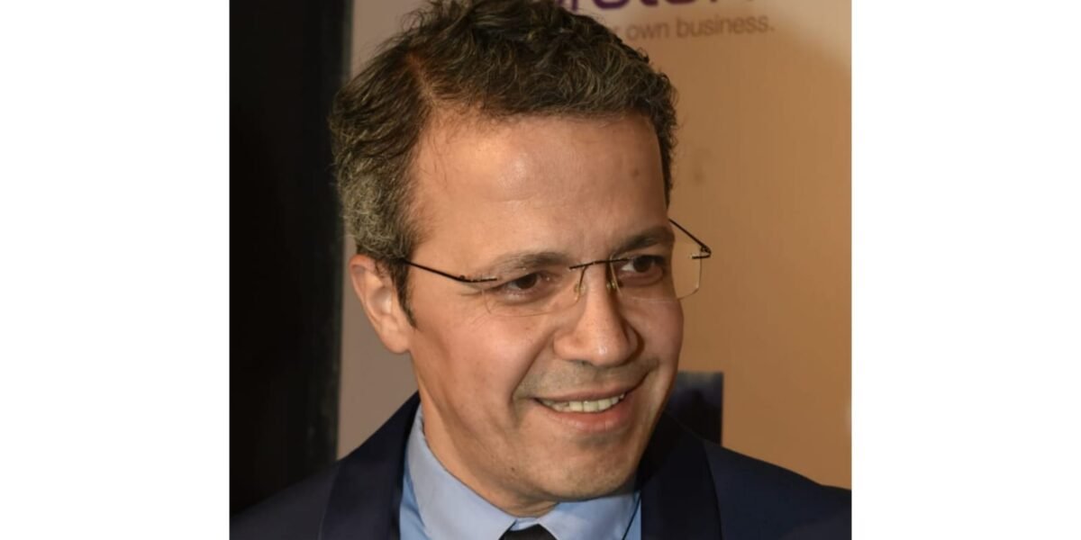 من هو الدكتور “Elie Fares”؟